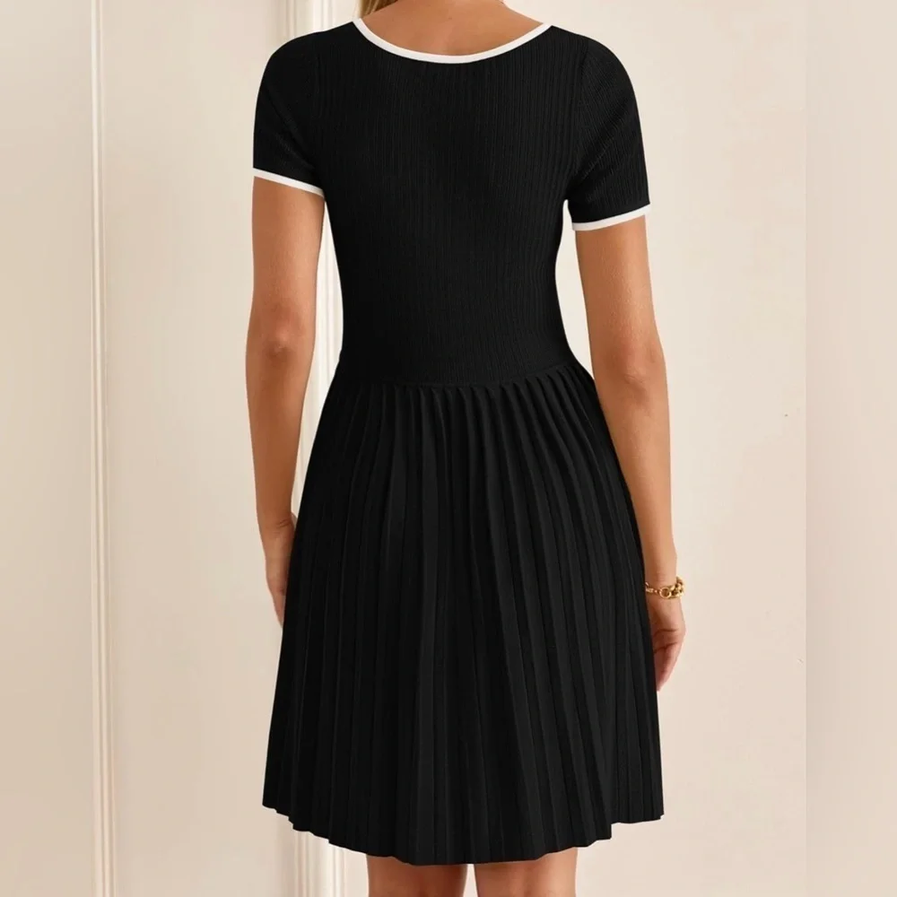 Square Cut Ribbed Little Black Dress NEW Small - Picture 4 of 7